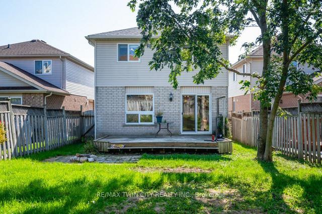 347 Hidden Creek Dr, House detached with 3 bedrooms, 3 bathrooms and 2 parking in Kitchener ON | Image 26