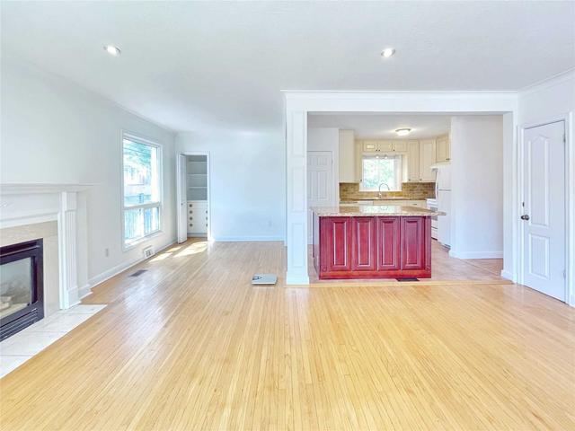 MAIN - 246 Horsham Ave, House detached with 3 bedrooms, 1 bathrooms and 2 parking in North York ON | Image 11