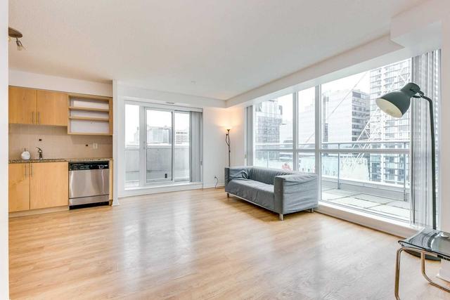 PH03 - 96 St Patrick St, Condo with 2 bedrooms, 2 bathrooms and 1 parking in Toronto ON | Image 24