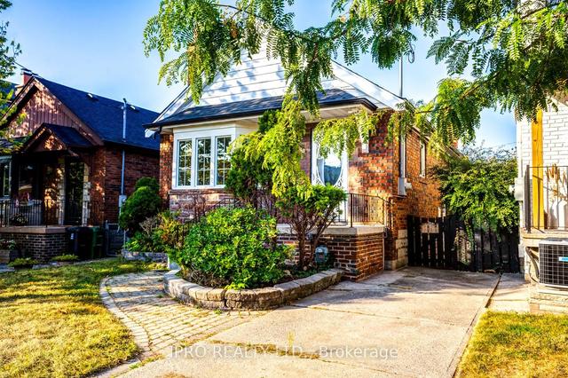 MAIN - 226 Donlands Ave, House detached with 2 bedrooms, 1 bathrooms and 1 parking in East York ON | Image 12