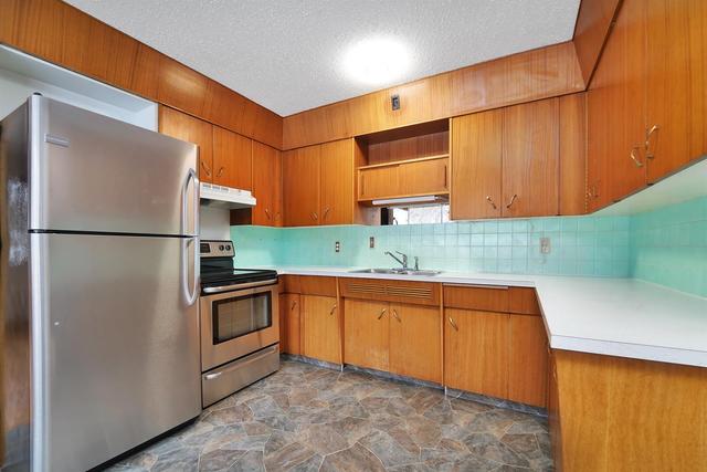5307 48 Ave, House detached with 3 bedrooms, 2 bathrooms and 4 parking in Sylvan Lake AB | Image 8