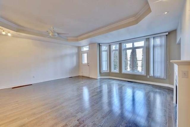 8 - 85 Church St, Townhouse with 3 bedrooms, 5 bathrooms and 2 parking in Mississauga ON | Image 38