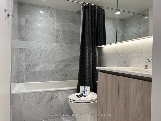 1803 - 17 Bathurst St, Condo with 1 bedrooms, 1 bathrooms and 0 parking in Toronto ON | Image 5