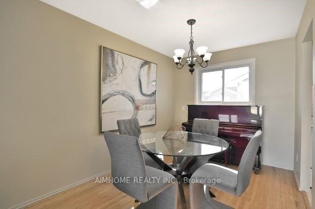 MAIN - 16 Onslow Crt, House detached with 3 bedrooms, 1 bathrooms and 2 parking in Oakville ON | Image 9