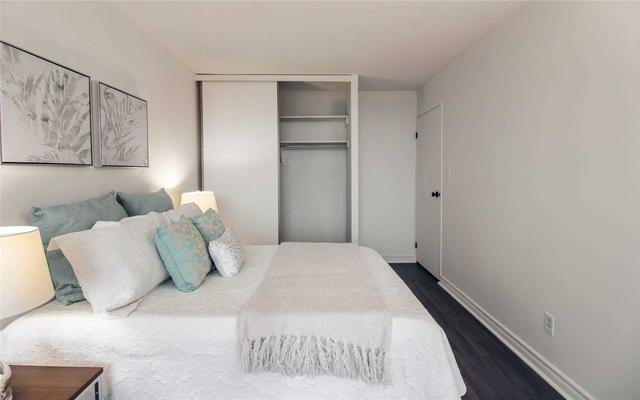 PH201 - 5785 Yonge St, Condo with 2 bedrooms, 2 bathrooms and 2 parking in North York ON | Image 6
