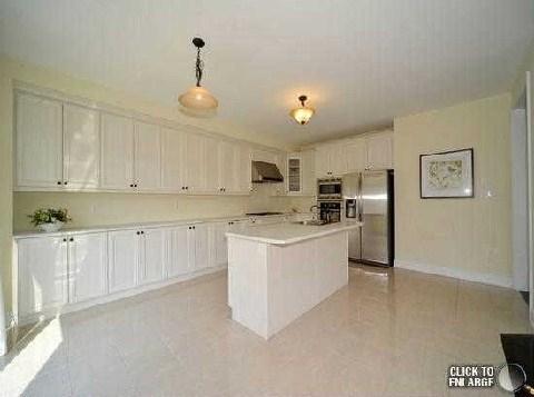 9 Impulse Cir, House detached with 4 bedrooms, 4 bathrooms and 4 parking in Brampton ON | Image 7