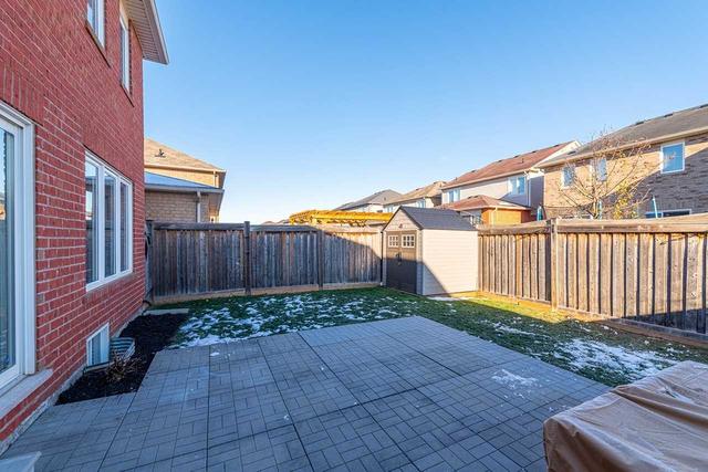 909 Minchin Way, House detached with 3 bedrooms, 3 bathrooms and 2 parking in Milton ON | Image 22