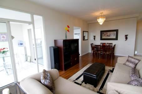 PH15 - 2466 Eglinton Ave E, Condo with 2 bedrooms, 2 bathrooms and 2 parking in Scarborough ON | Image 3