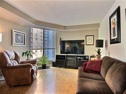 803 - 200 Bay St, Condo with 1 bedrooms, 1 bathrooms and 1 parking in Ottawa ON | Image 2