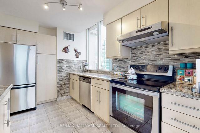 PH208 - 260 Doris Ave, Condo with 2 bedrooms, 2 bathrooms and 1 parking in North York ON | Image 4
