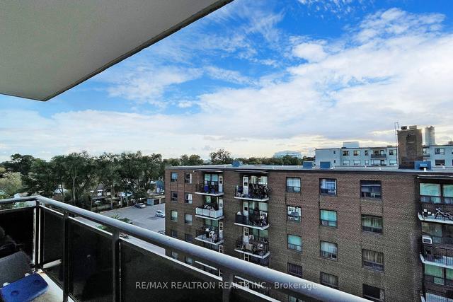 803 - 2245 Eglinton Ave E, Condo with 2 bedrooms, 1 bathrooms and 1 parking in Scarborough ON | Image 13