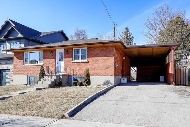 MAIN - 114 Arlington Ave, House detached with 3 bedrooms, 1 bathrooms and 2 parking in Oshawa ON | Image 1