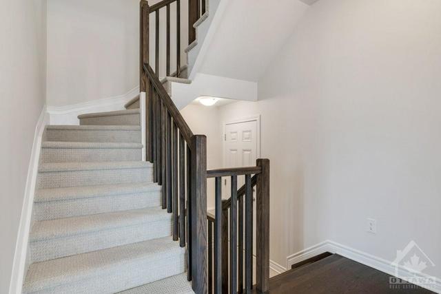 108 Wabikon Cres, Townhouse with 4 bedrooms, 4 bathrooms and 4 parking in Ottawa ON | Image 12