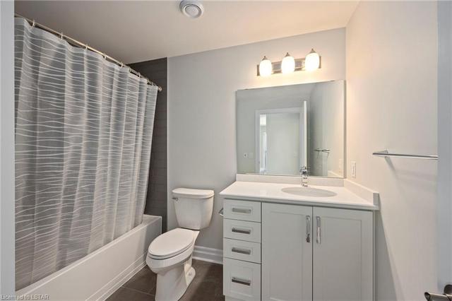 2nd Bathroom | Image 15