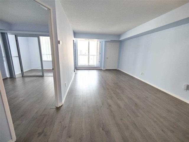 PH201 - 18 Hillcrest Ave, Condo with 1 bedrooms, 1 bathrooms and 1 parking in North York ON | Image 5