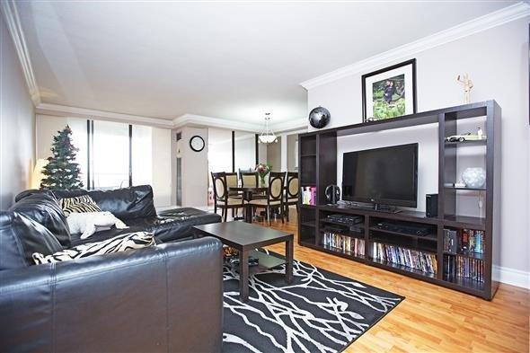 PH12 - 75 Emmett Ave, Condo with 2 bedrooms, 2 bathrooms and 1 parking in York ON | Image 5