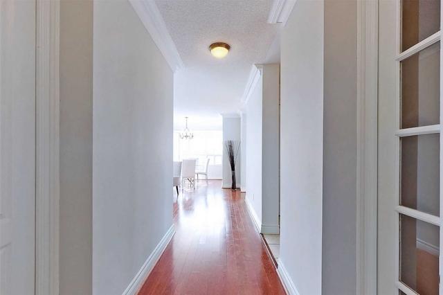 909 - 2 Clairtrell Rd, Condo with 2 bedrooms, 2 bathrooms and 1 parking in North York ON | Image 14