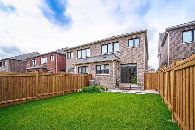 9 Hubbell Rd, House semidetached with 3 bedrooms, 4 bathrooms and 3 parking in Brampton ON | Image 31