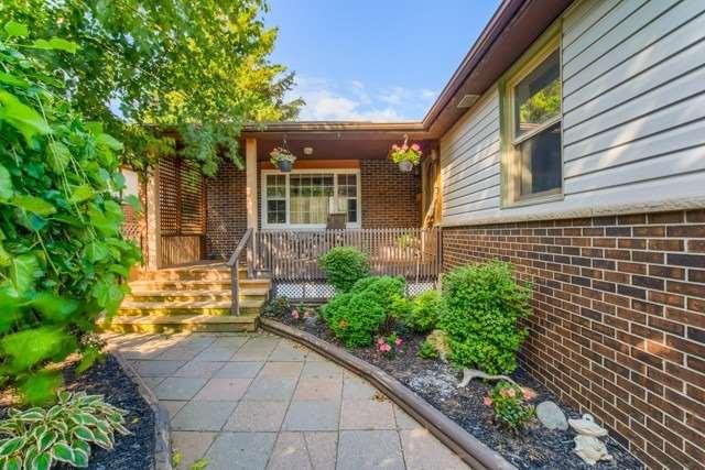 MAIN - 19512 Yonge St, House detached with 3 bedrooms, 1 bathrooms and 2 parking in Holland Landing ON | Image 1