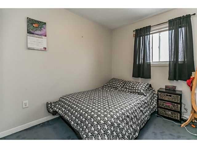 9 Gross Dr, House attached with 3 bedrooms, 3 bathrooms and 1 parking in Barrie ON | Image 10