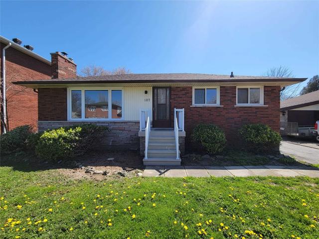 MAIN - 107 S Bend Rd W, House detached with 3 bedrooms, 1 bathrooms and 2 parking in Hamilton ON | Image 1