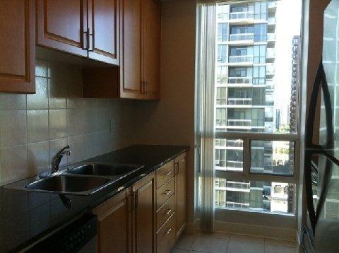 PH208 - 31 Bales Ave, Condo with 2 bedrooms, 1 bathrooms and 1 parking in North York ON | Image 7