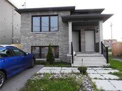 MAIN - 214 Celina St, House detached with 2 bedrooms, 1 bathrooms and 1 parking in Oshawa ON | Image 1