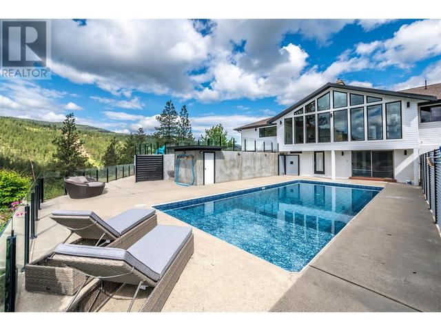 21815 Garnet Valley Rd, Home with 7 bedrooms, 3 bathrooms and 2 parking in Summerland BC | Image 1