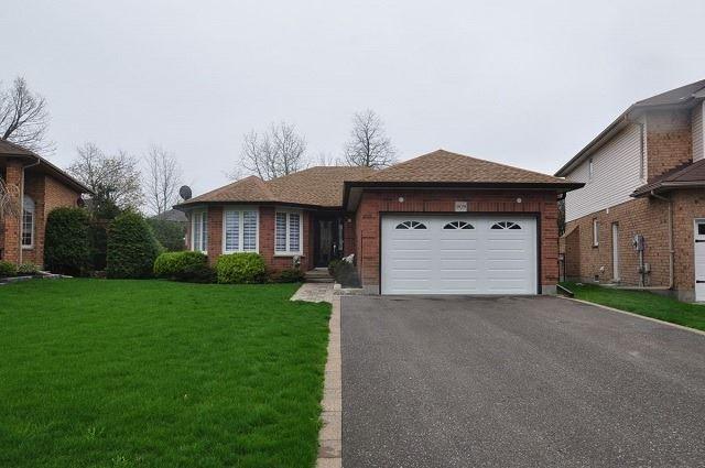 909 Sundance Cir, House detached with 2 bedrooms, 3 bathrooms and 4 parking in Oshawa ON | Image 1