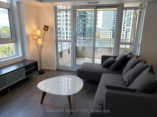 909 - 35 Bastion St, Condo with 2 bedrooms, 2 bathrooms and 1 parking in Toronto ON | Image 3