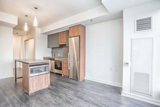 2406 - 203 College St, Condo with 2 bedrooms, 2 bathrooms and 0 parking in Toronto ON | Image 8