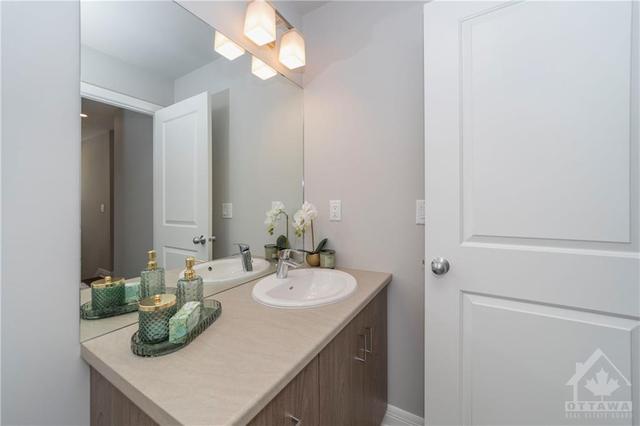 340 Kilspindie Ridge, Townhouse with 3 bedrooms, 4 bathrooms and 2 parking in Ottawa ON | Image 24