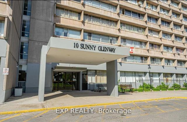 909 - 10 Sunny Glenway, Condo with 3 bedrooms, 2 bathrooms and 1 parking in North York ON | Image 2