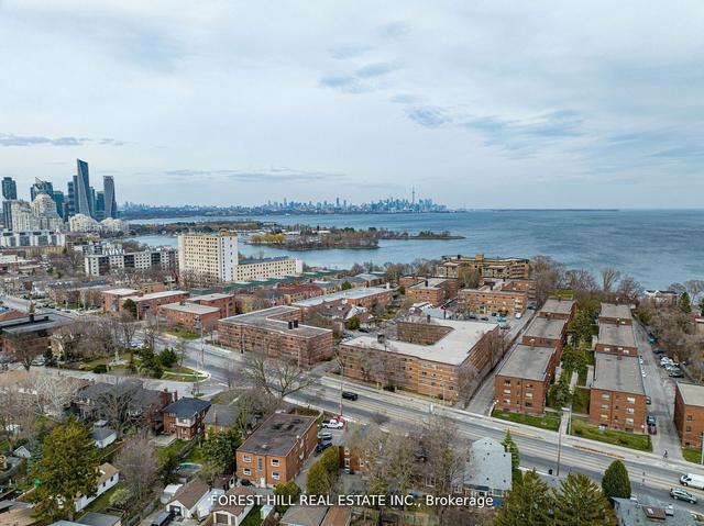 2554 Lake Shore Blvd W, House detached with 3 bedrooms, 3 bathrooms and 4 parking in Etobicoke ON | Image 29