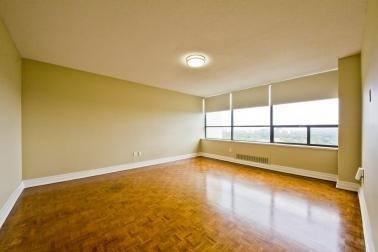 PH03 - 57 Widdicombe Hill Blvd, Home with 3 bedrooms, 2 bathrooms and 1 parking in Etobicoke ON | Image 6