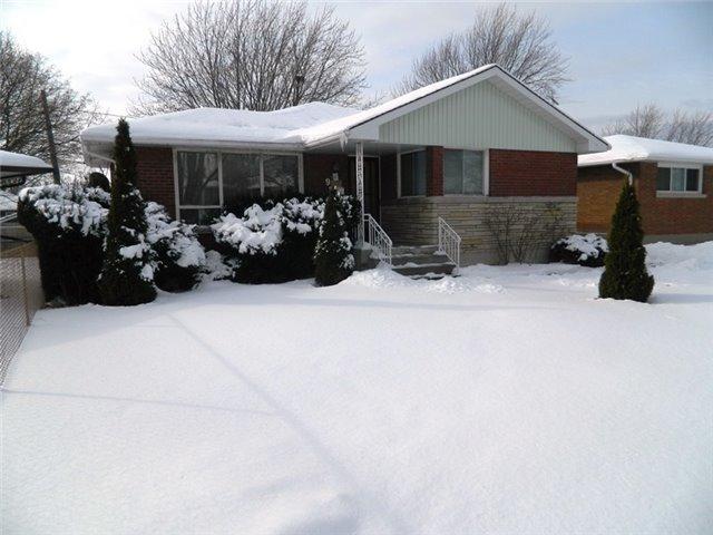 9 Hillgarden Rd, House detached with 3 bedrooms, 2 bathrooms and 4 parking in Saint Catharines ON | Image 20