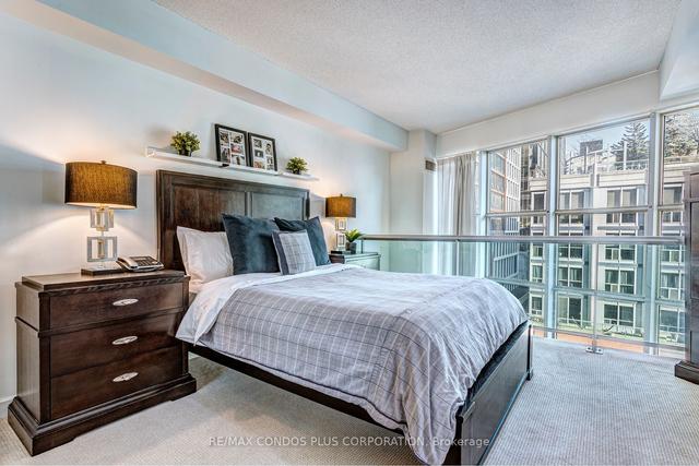909 - 36 Blue Jays Way, Condo with 2 bedrooms, 2 bathrooms and 0 parking in Toronto ON | Image 3
