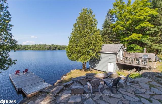337 Deer Run Rd, House detached with 2 bedrooms, 1 bathrooms and 21 parking in Magnetawan ON | Image 23