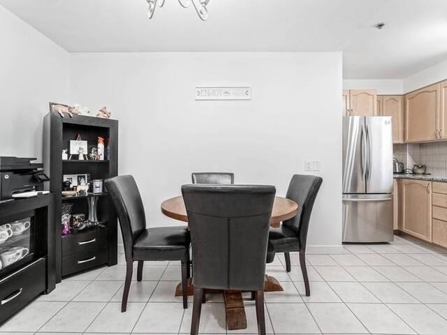 0211 - 4 Dayspring Cir, Condo with 2 bedrooms, 2 bathrooms and 1 parking in Brampton ON | Image 11