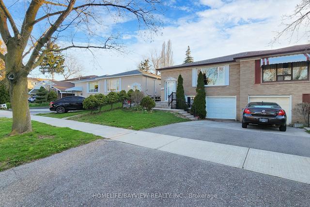 MAIN - 14 Crispin Cres, House semidetached with 3 bedrooms, 1 bathrooms and 2 parking in North York ON | Image 12