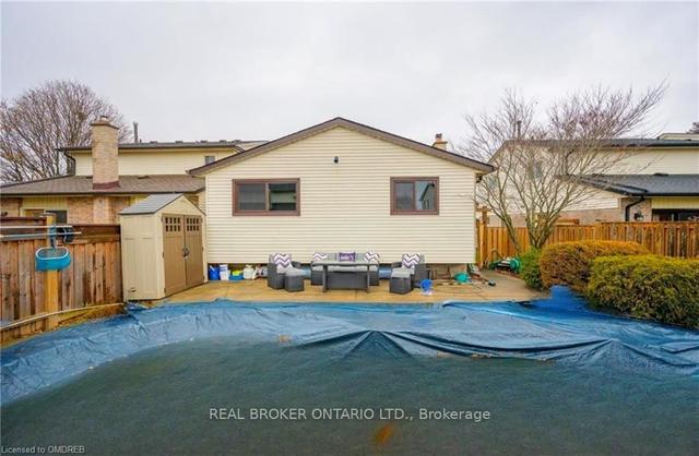 75 Dalton Cres, House detached with 3 bedrooms, 1 bathrooms and 2 parking in Stoney Creek ON | Image 13