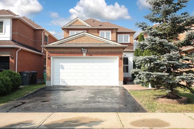 884 Cardington St, House detached with 3 bedrooms, 4 bathrooms and 6 parking in Mississauga ON | Image 1