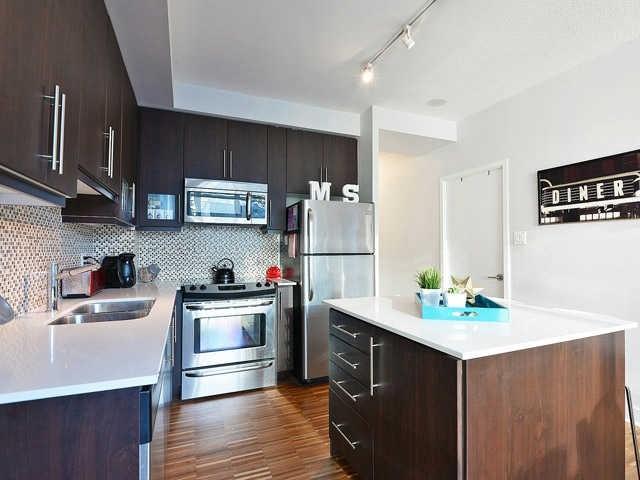909 - 1171 Queen St W, Condo with 2 bedrooms, 2 bathrooms and 1 parking in Toronto ON | Image 5