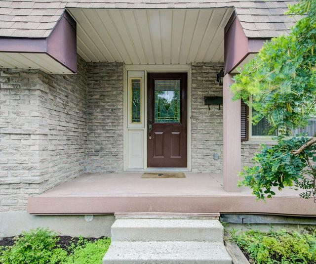386 Lakeview Dr, House detached with 3 bedrooms, 2 bathrooms and 2 parking in Waterloo ON | Image 34