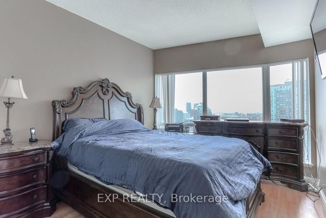 PH207 - 8 Lee Centre Dr, Condo with 3 bedrooms, 3 bathrooms and 1 parking in Scarborough ON | Image 4