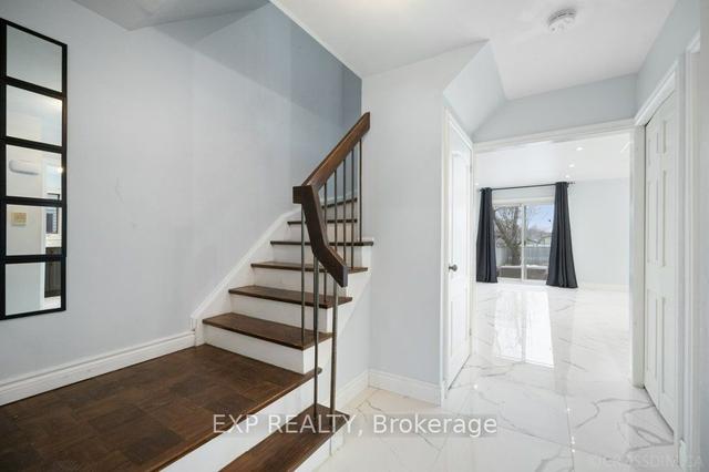 MAIN - 144 Snowshoe Cres, House detached with 4 bedrooms, 6 bathrooms and 2 parking in Thornhill ON | Image 2