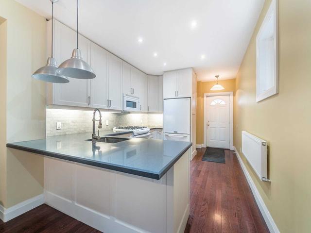 MAIN - 17 Boustead Ave, House detached with 2 bedrooms, 2 bathrooms and 0 parking in Toronto ON | Image 16