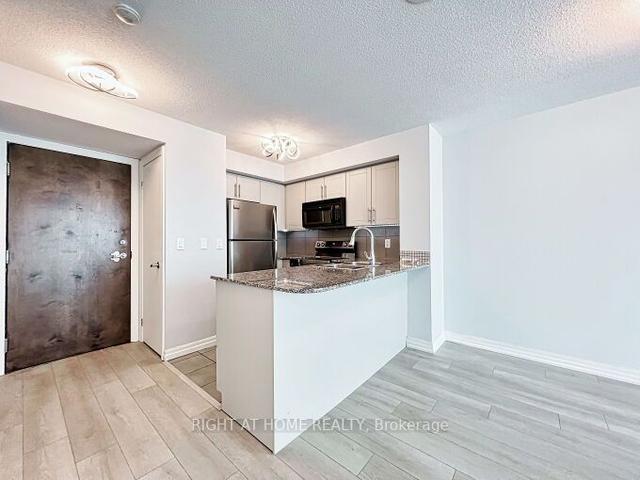 803 - 16 Yonge St, Condo with 1 bedrooms, 1 bathrooms and 1 parking in Toronto ON | Image 5