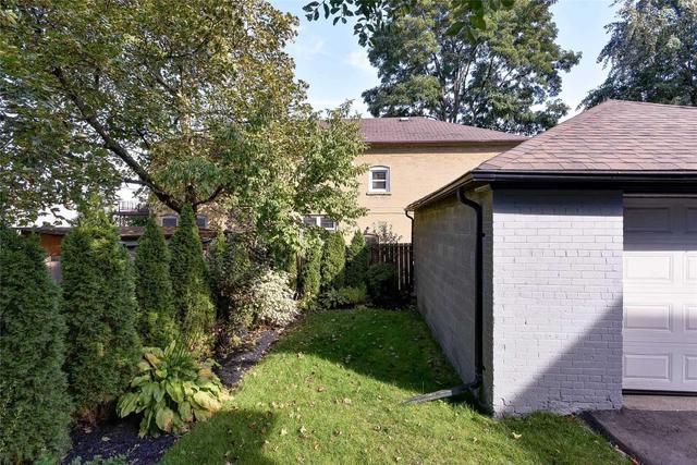 MAIN - 207 Bayview Heights Dr, House detached with 2 bedrooms, 2 bathrooms and 1 parking in East York ON | Image 19