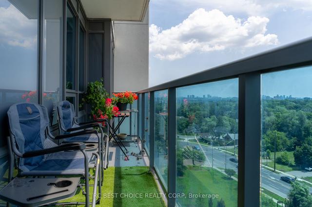 909 - 7165 Yonge St, Condo with 2 bedrooms, 2 bathrooms and 1 parking in Thornhill ON | Image 2